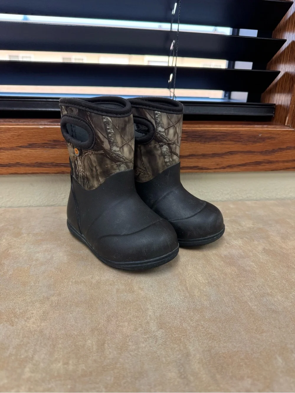 Bogs Kids Brown and Black Camo Rain & Snow Boots Toddler boy 5